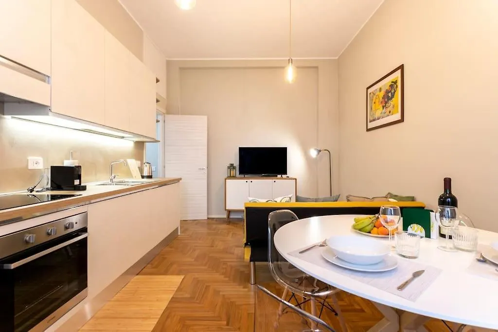 Co99 - New Two Bedrooms Washington Milánó 0*,  Olaszország